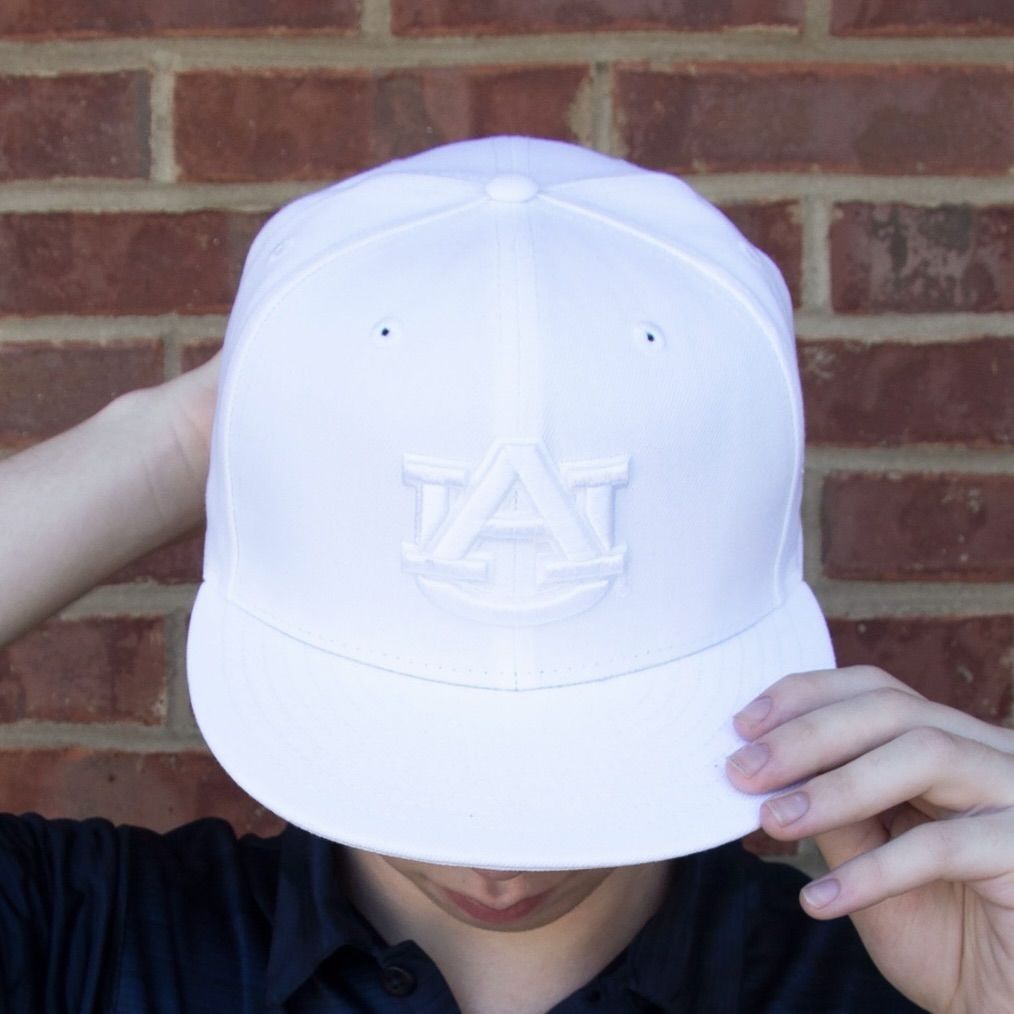 AU NEW ERA WHITE 9FIFTY CAP