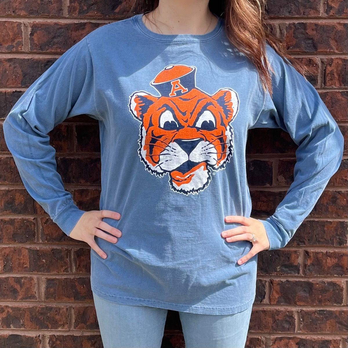 AU RETRO BEANIE NAVY LONG SLEEVE TEE